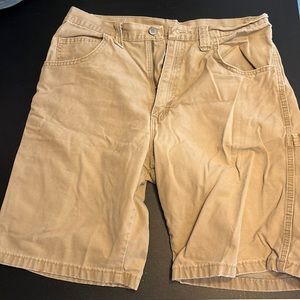 Wrangler Carpenter shorts- size 32